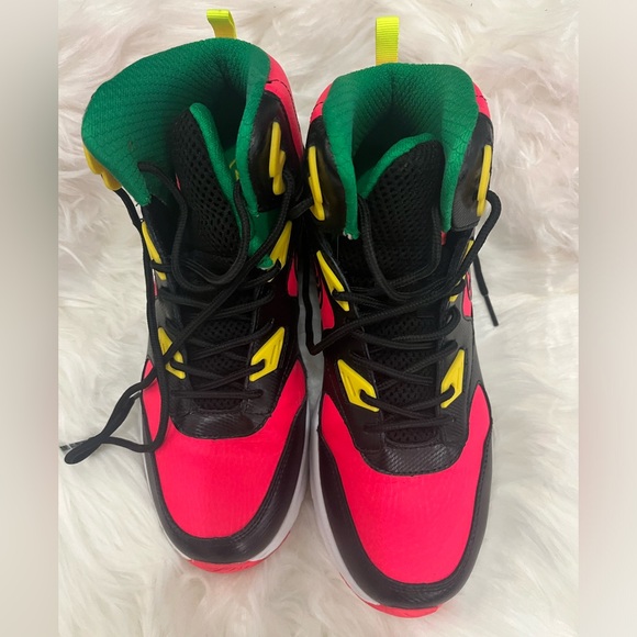 Zumba shoes hi top, Zumba Air Bounce, size 8.5, black and neon pink - Picture 3 of 10